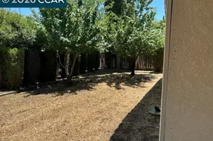 945 Arambel Dr, Patterson, CA 95363 - Photo 28