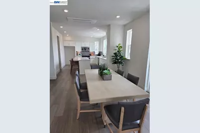 2007 Stanford Street, Alameda, CA 94501 - Photo 2