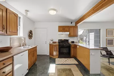 961-963 37th Street, Oakland, CA 94608 - Photo 28