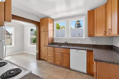 2926/2928 Fernside Blvd, Alameda, CA 94501 - Photo 16