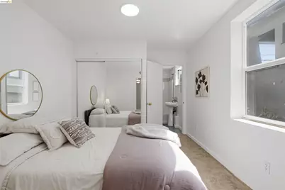 963 37th St, Oakland, CA 94608 - Photo 36