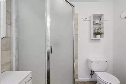 963 37th St, Oakland, CA 94608 - Photo 48