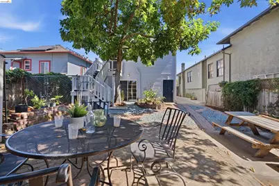 963 37th St, Oakland, CA 94608 - Photo 58