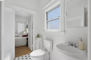 963 37th St, Oakland, CA 94608 - Photo 18