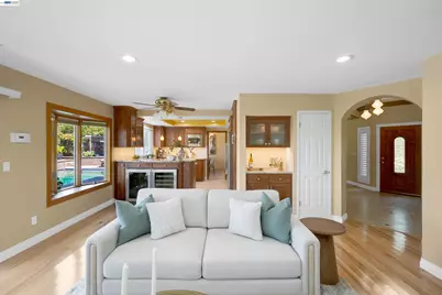 5922 Charter Oaks Dr, Castro Valley, CA 94552 - Photo 4