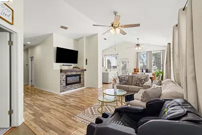 678 Rubier Way, Rio Vista, CA 94571 - Photo 6