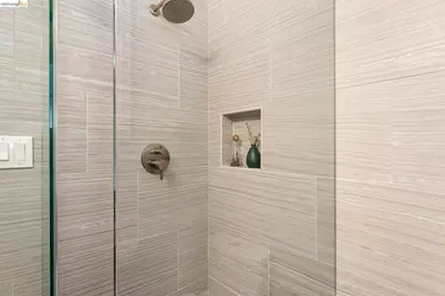 5641 Miles Ave, Oakland, CA 94618 - Photo 20