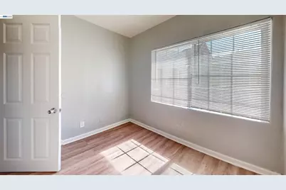 6625 Bancroft Ave, Oakland, CA 94605 - Photo 6