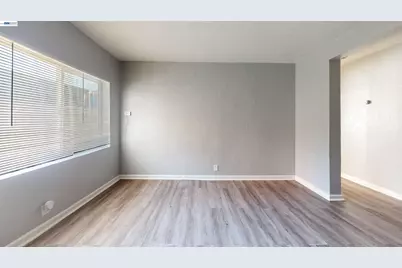 6625 Bancroft Ave, Oakland, CA 94605 - Photo 4