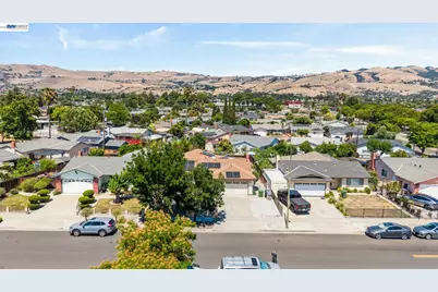 2966 Ridgemont Dr, San Jose, CA 95127 - Photo 46