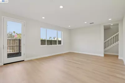117 Creek View Cir, Fairfield, CA 94533 - Photo 8