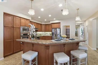 2631 Amatchi Ct, Tracy, CA 95304 - Photo 14