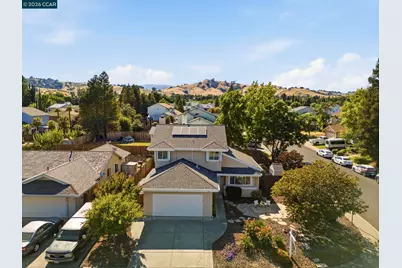 572 Shannon Dr, Vacaville, CA 95688 - Photo 2