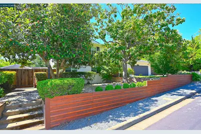 731 Hamilton Dr, Pleasant Hill, CA 94523 - Photo 2