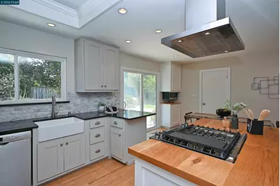 731 Hamilton Dr, Pleasant Hill, CA 94523 - Photo 10