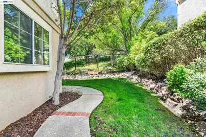 690 Glasgow Cir, Danville, CA 94526 - Photo 34