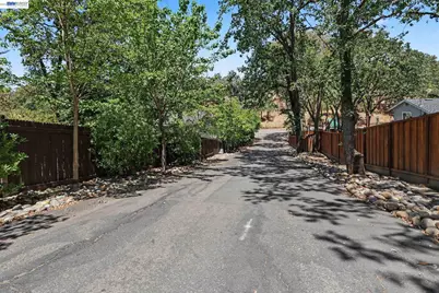 571 La Gonda Way, Danville, CA 94526 - Photo 4