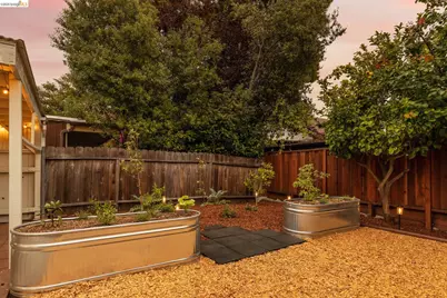 7232 Lincoln Ave, El Cerrito, CA 94530 - Photo 56