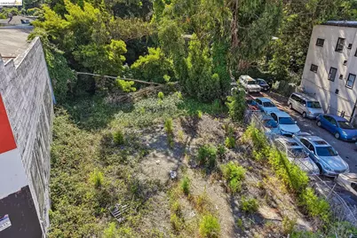 3070 Brook St, Oakland, CA 94611 - Photo 8