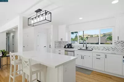 2297 Johanna Ct, Pinole, CA 94564 - Photo 4