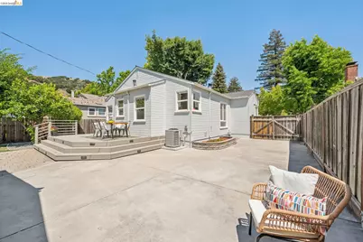 264 Marlow Drive, Oakland, CA 94605 - Photo 50