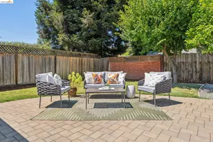 264 Marlow Dr, Oakland, CA 94605 - Photo 54
