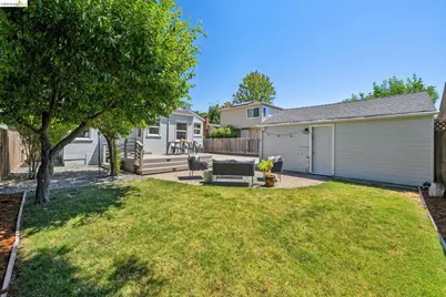 264 Marlow Drive, Oakland, CA 94605 - Photo 56