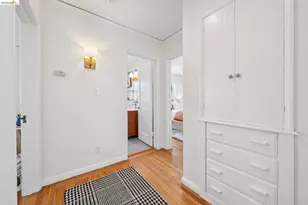 264 Marlow Dr, Oakland, CA 94605 - Photo 30