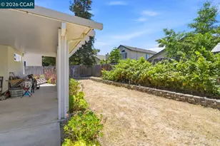 897 Sapphire Cir, Vacaville, CA 95687 - Photo 32
