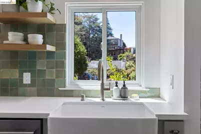 371 Rugby Ave, Berkeley, CA 94708 - Photo 10