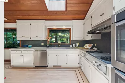 1090 Cragmont Ave, Berkeley, CA 94708 - Photo 28