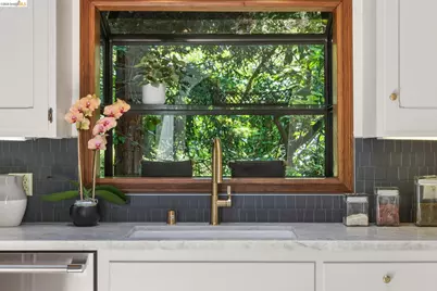 1090 Cragmont Ave, Berkeley, CA 94708 - Photo 30