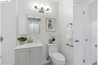 3800 Maybelle Ave #7, Oakland, CA 94619 - Photo 22