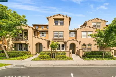 5267 Fioli Loop, San Ramon, CA 94582 - Photo 2