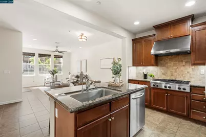 5267 Fioli Loop, San Ramon, CA 94582 - Photo 18