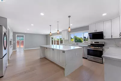3727 Northridge Dr, Concord, CA 94518 - Photo 46
