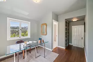 5933 Johnston Dr, Oakland, CA 94611 - Photo 16