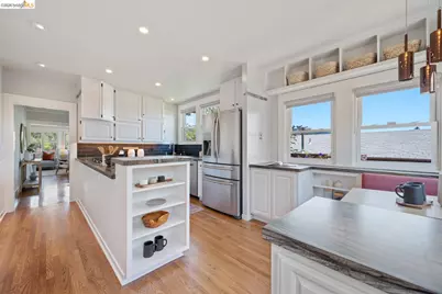 1751 38th St, Oakland, CA 94602 - Photo 16