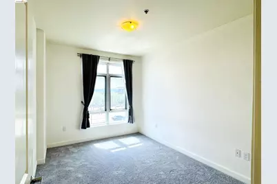 423 7th St #303, Oakland, CA 94607 - Photo 18