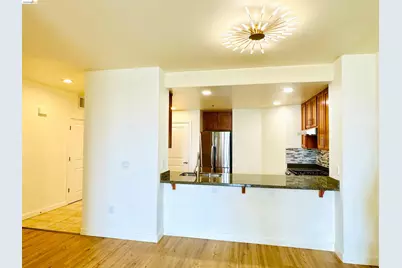 423 7th St #303, Oakland, CA 94607 - Photo 14