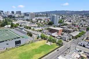 402 10th St, Oakland, CA 94606 - Photo 14