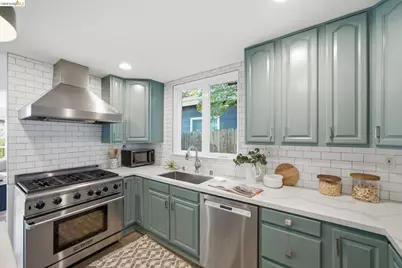 1464 Olympus Ave, Berkeley, CA 94708 - Photo 16