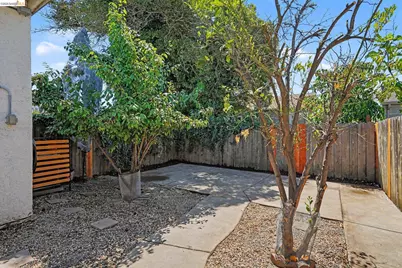 1288 107th, Oakland, CA 94603 - Photo 8