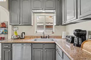 1288 107th, Oakland, CA 94603 - Photo 10