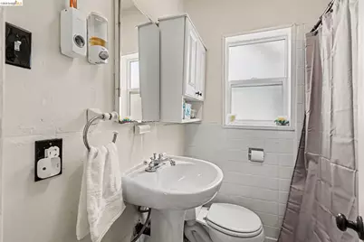 1288 107th, Oakland, CA 94603 - Photo 20