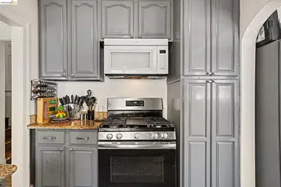1288 107th, Oakland, CA 94603 - Photo 8
