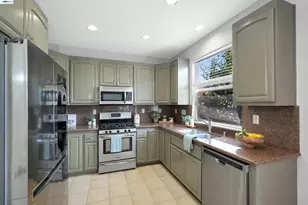 4101 Toddika Ln, Castro Valley, CA 94546 - Photo 12