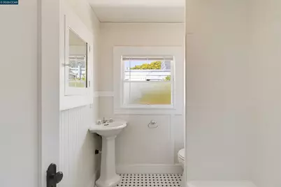 439 44th St, Richmond, CA 94805 - Photo 18