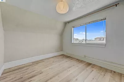 818 18th St, Oakland, CA 94607 - Photo 4