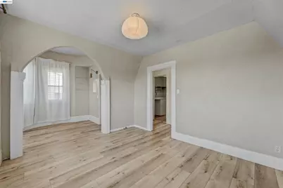 818 18th St, Oakland, CA 94607 - Photo 2